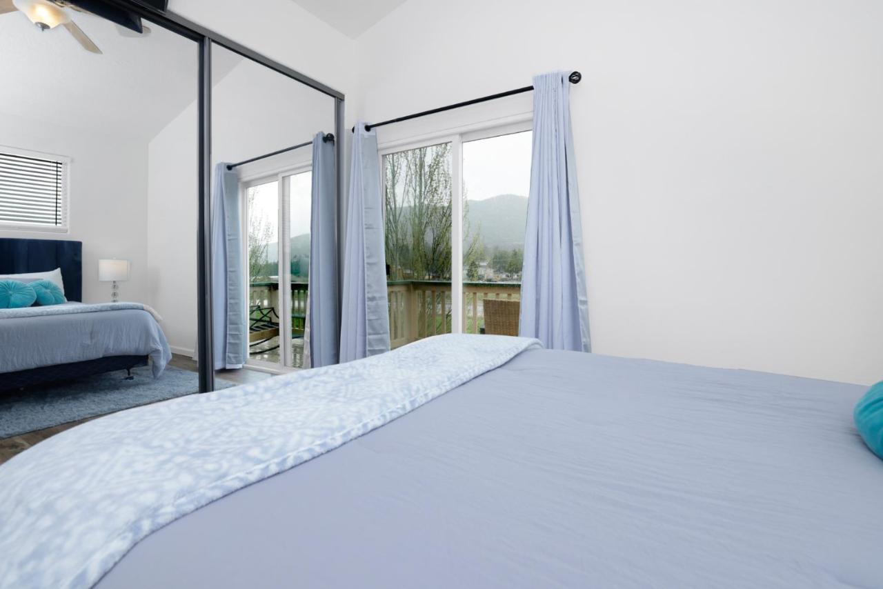 Fairway Wings Chalet Relaxing Modern Airport Cottage Big Bear City Exterior photo